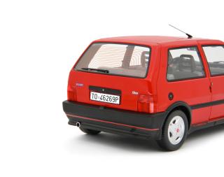 Fiat Uno Turbo i.e. 1.4 1990 ROSSO Laudoracing 1:18 Resinemodell (Türen, Motorhaube... nicht zu öffnen!)